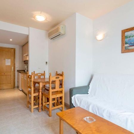 Apartamentos Vicenta Carihuela By Playa Miguel Torremolinos Exterior photo