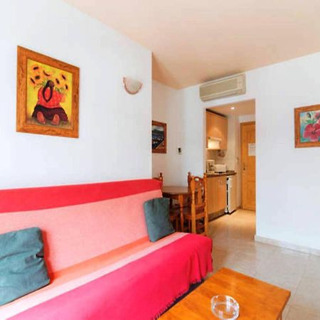 Apartamentos Vicenta Carihuela By Playa Miguel Torremolinos Exterior photo